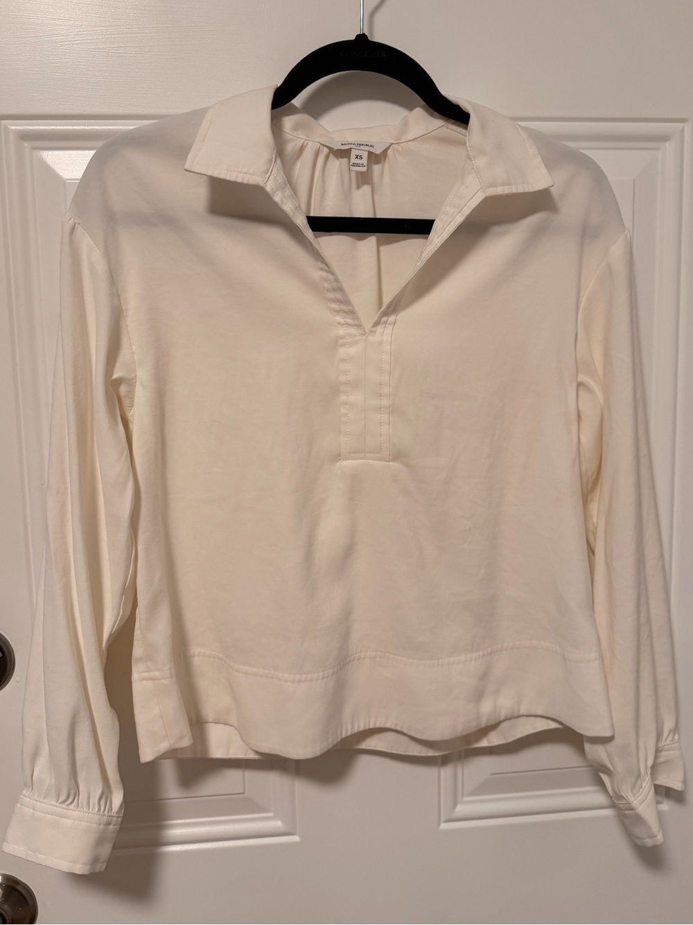 Banana Republic Cream Long-Sleeve Blouse